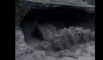 «Кыргызкомур» призывает водителей временно отказаться от поездок в Кара-Кече из-за селя