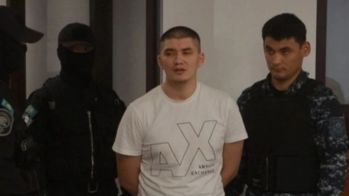 Атырау облысында отбасыны өлтірген айыптаушыға өмір бойы қамау жазасы өкім етілді