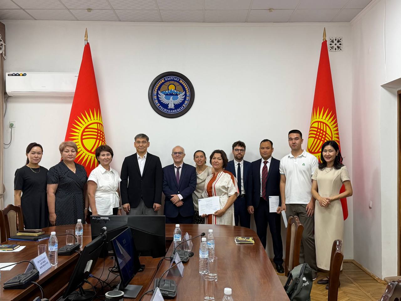 Кыргызстан жана Франция саламаттык сакталуу тармагындагы кызматташтыкты бекемдешти