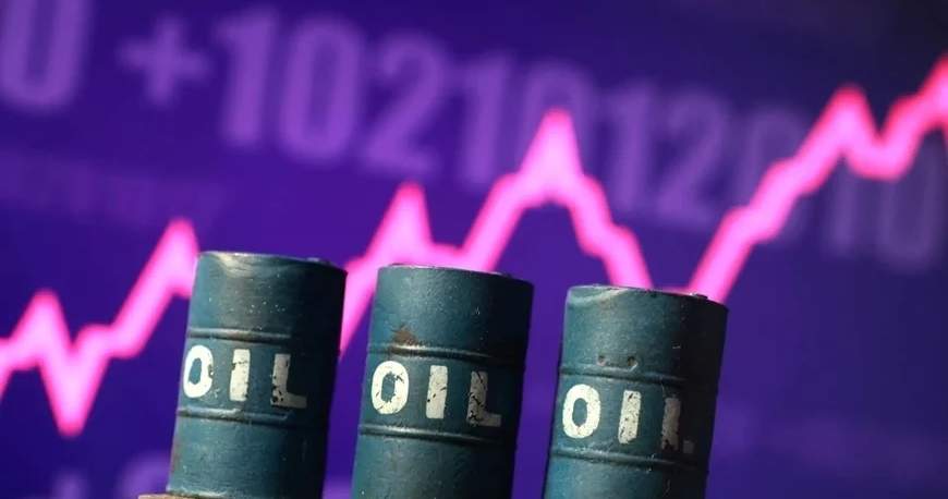 Мировые цены на нефть растут: рост котировок обусловлен неопределенностью в Ормузском проливе