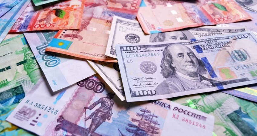Сом ослаб к евро, рублю, тенге и юаню: курс валют на 28 июля