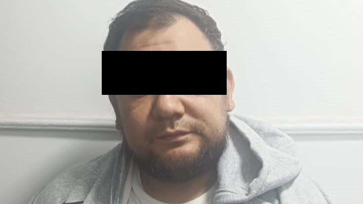 В Токмоке задержан мужчина, обвиняемый в истязании жены и детей подручными предметами