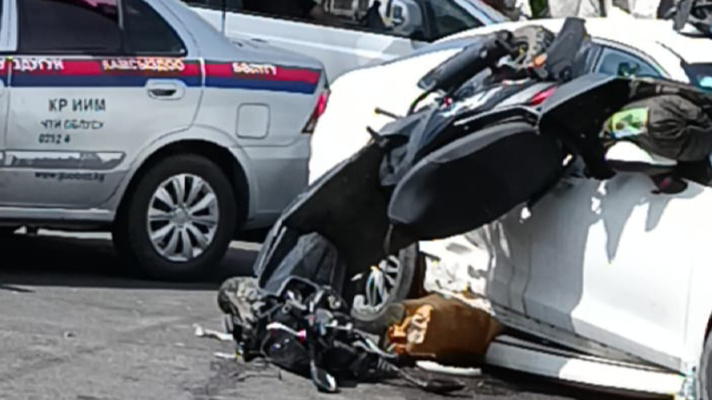 Беловодского айылында кеникке автомобиль менен кушулуп калган жол коопсуздук инциденттери