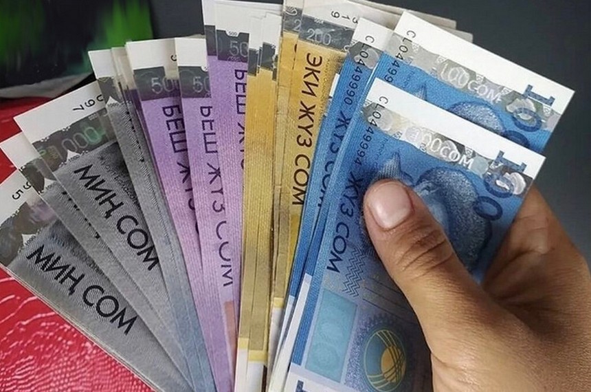 Кыргызстандыктарга айына эң аз канча акча керек экени белгилүү болду
