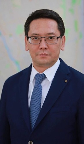Алмаз Мамбетов