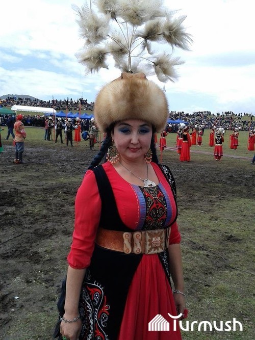 Айсаракунова Жанылан
